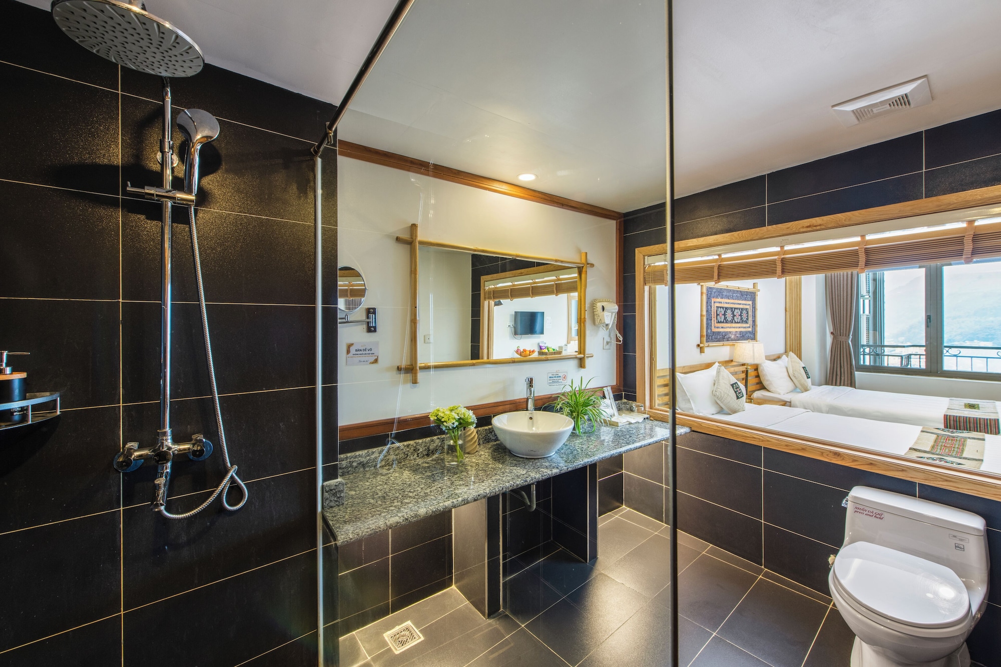 山景豪华双人床房