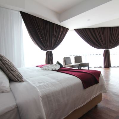 Suite Eksekutif Deluxe Kupon Nexus Regency Suites & Hotel
