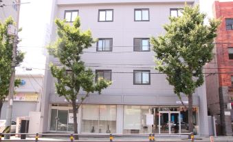 Wood House Hotel - Housity