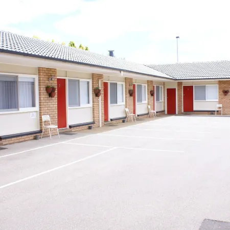 Country Lodge Motor Inn