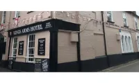 The Kings Arms Hotel a 