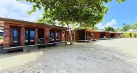 Miti Maninoa Ocean Club Отели в г. 