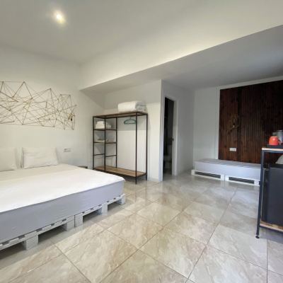 Design Triple Room, Courtyard View Marina Loft Promo Code