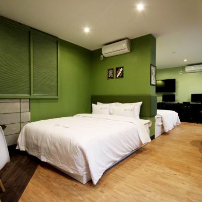 Group Room 4 Beds (Netflix Available) Busan Sasang Hotel Ire 쿠폰