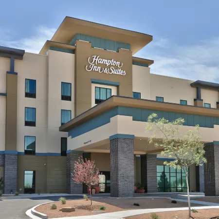 Hampton Inn & Suites Artesia Отели в г. Эдди