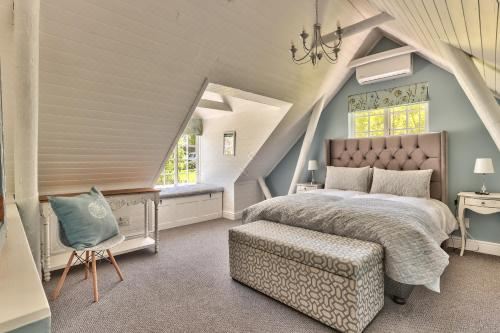 No 10 Sandalwood Cottage