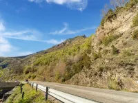 Stone Home in Benasque near Scenic Lake 베나스크 호텔