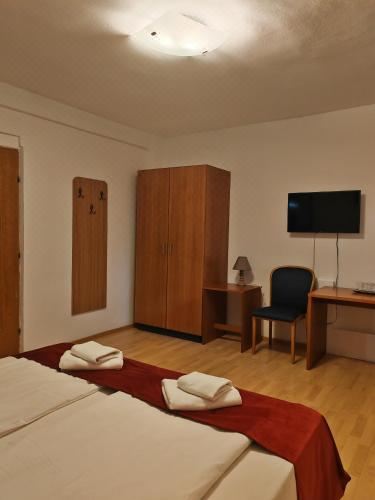 双人房（带独立浴室）