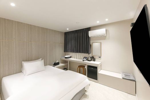 Cube Hotel