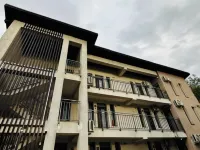 Kron Garden Retreat Отели в г. 