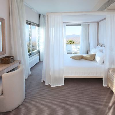 Honeymoon Suite (Panoramic View)