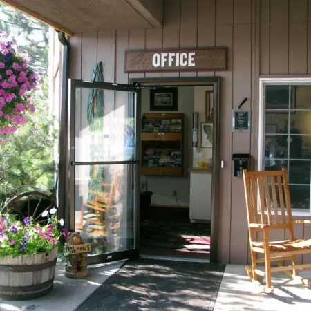 Chalet Inn