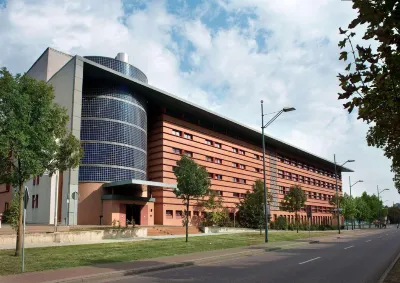TRYP by Wyndham Halle Ξενοδοχεία στην πόλη 