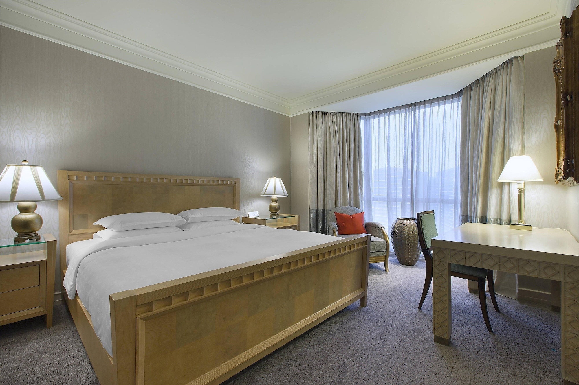 行政酒廊礼遇, 1 卧室套房, 1 张特大床, 高楼层