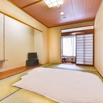 Main Building Japanese Style 7.5 Tatami Mat Bath