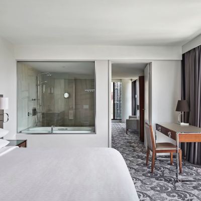 市景聯邦一卧室特大床套房 - 帶露台 墨爾本喜來登酒店優惠