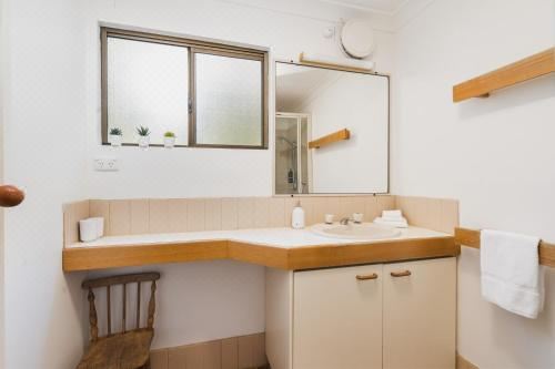 Nature's Retreat Eagle Bay Four-Bedroom House