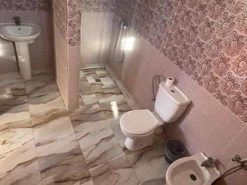 双人房（带独立浴室）