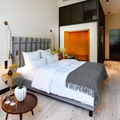 Double Room (Classic Large) Das James Promo Code