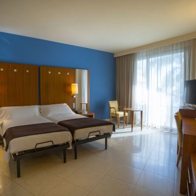 Twin Room with Sea View Hotel Miami Mar Promo Code