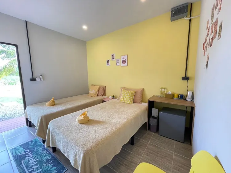 Sleepy Zone Twin Room