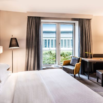 Executive Queen Room Sheraton Duesseldorf Airport Hotel Promo Code