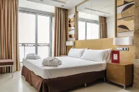 Exe Cunit Suites & Spa โรงแรมใน