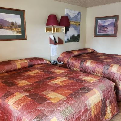 Double Room, 2 Queen Beds Brickyard Inn Promo Code