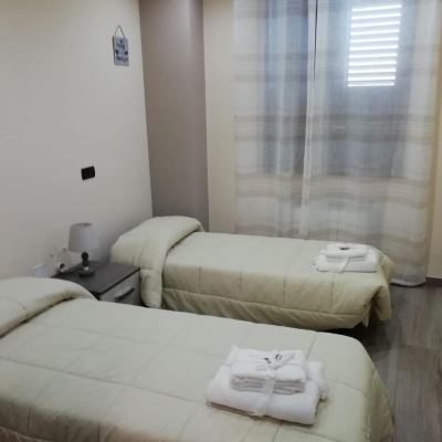 Twin Room with Shared Bathroom Stone House Promo Code