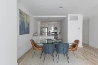 Stylish 3Br Retreat w Private Deck Near NYC
