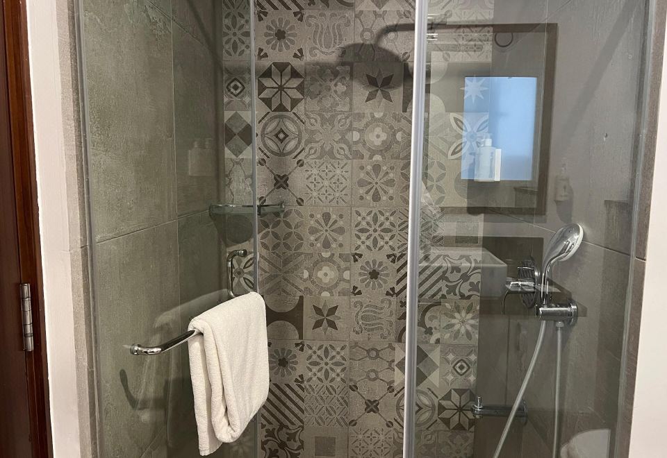 俱乐部双床房， 2 张单人床