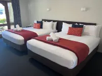 The Harvest Hotel Отели в г. 