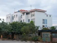 Crescent Resort And Conference Centre Hoteles en Central