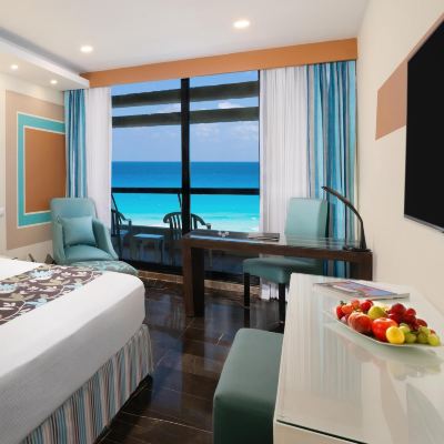 Pyramid Ocean Front Room The Pyramid at Grand Oasis - All Inclusive Promo Code