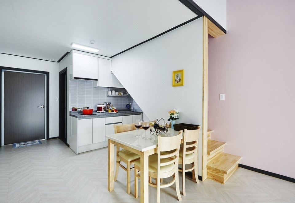 Refresh Jingogaedong 302 Ho