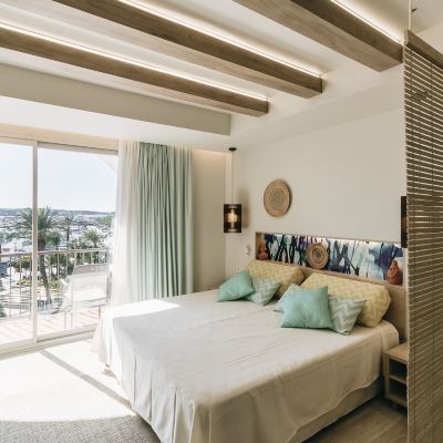 Premium Studio The White Apartments - Adults Only Promo Code
