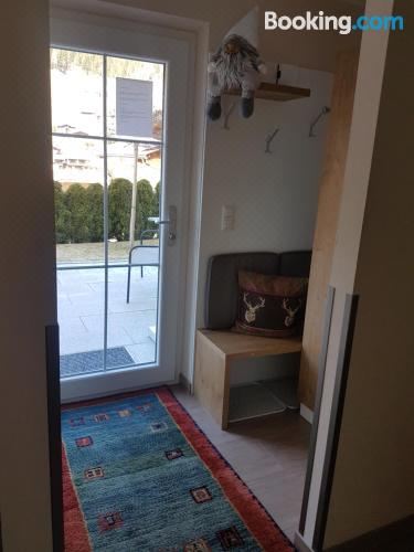 园景两卧室公寓