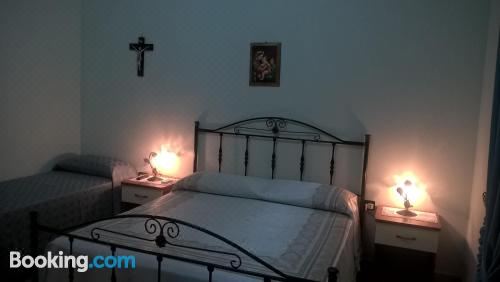 带阳台的三人房