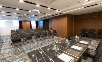 Hotel Pupin Novi Sad - Housity