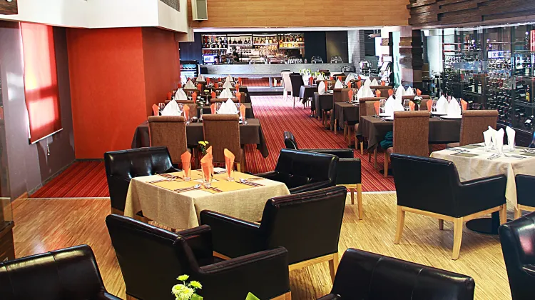 ザ コーポレート ホテル&コンベンション センター 食事・レストラン