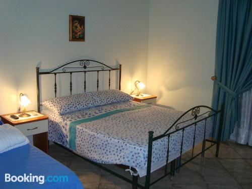 带阳台的三人房