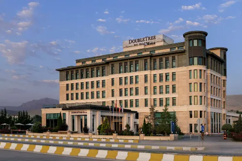 Doubletree by Hilton Van