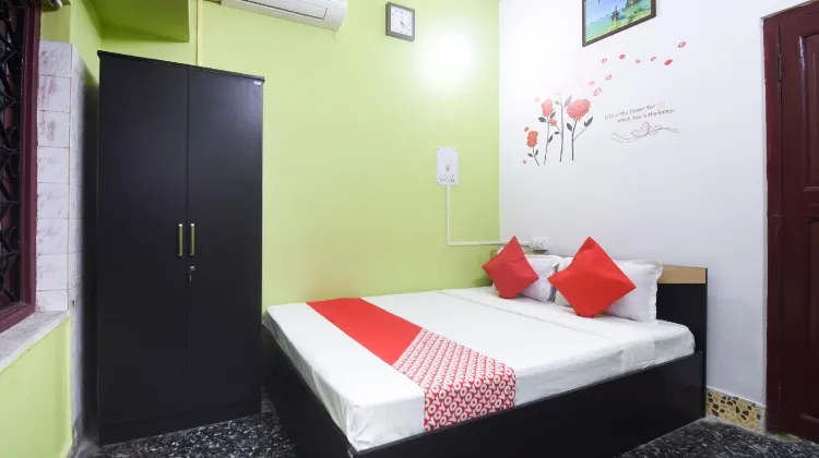 OYO 76119 Smriti Villa 部屋