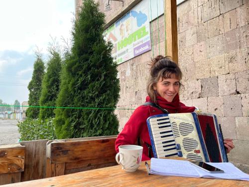 混合宿舍中的上下铺床位