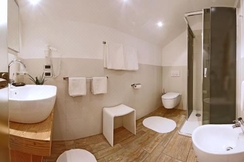 带阳台的三人房