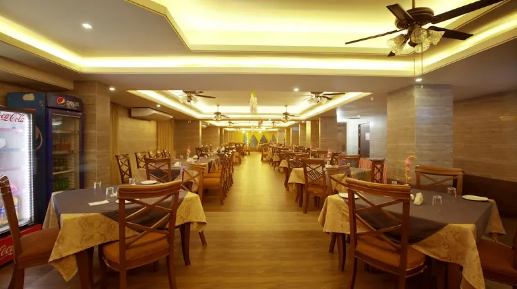 Neeshorgo Hotel and Resort Ltd Dining/Restaurant