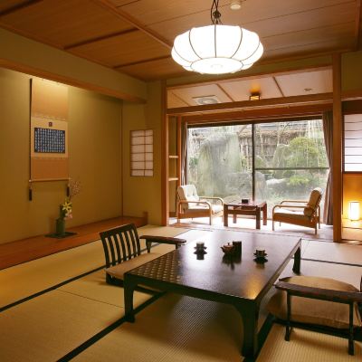 [Lowest Price At Our Facility!]Guest Room: Japanese-Style Room Inside The Building [Japanese Room] [Room Type Chosen By Hotel] [Non-Smoking] 松伯亭吾妻莊飯店優惠