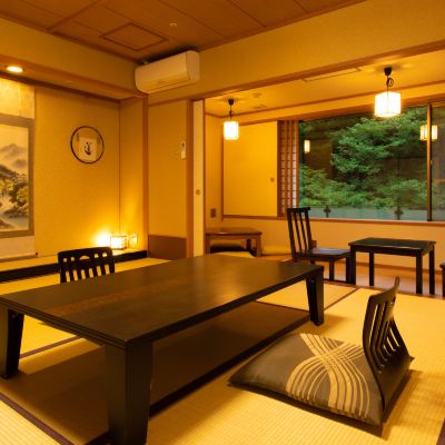 [Overlooking Semigaki Waterfall]Horigotatsu Facing The Shima River [10 Tatami] [Japanese Room] [Non-Smoking] [Mountain View] [Nightlife View] [River View] 四万温泉 四万やまぐち館 クーポン