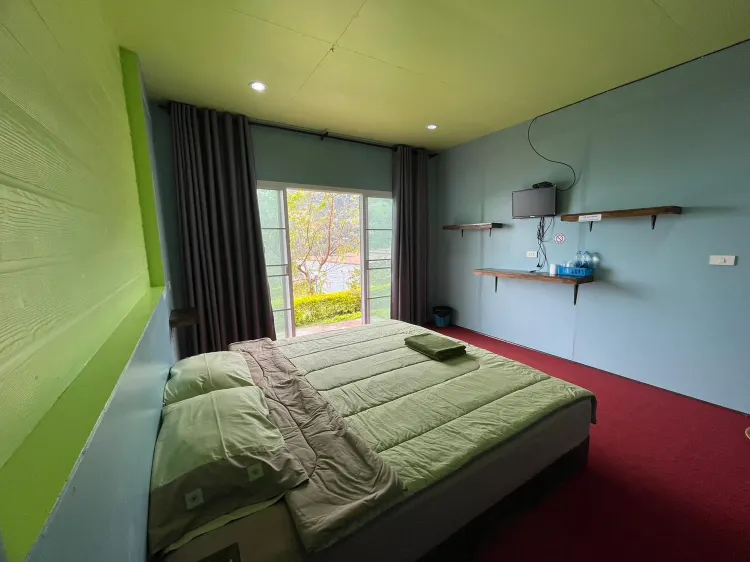 ห้องซูพีเรียร์ เตียงใหญ่ 1 เตียง