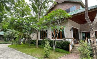 Green Tree Resort กรีนทรี รีสอร์ต - Housity